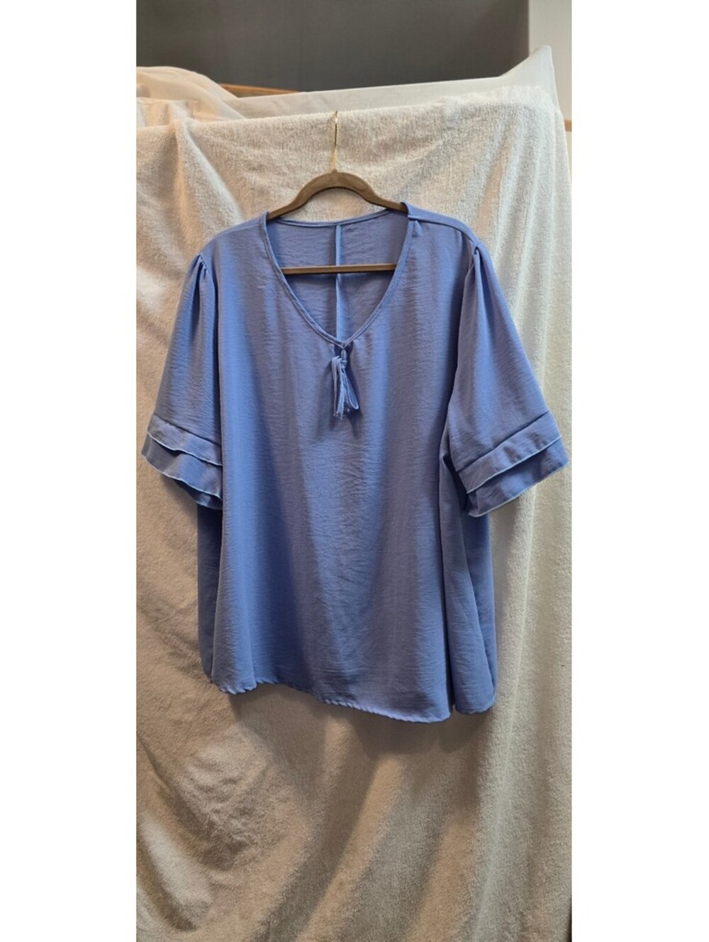 Periwinkle Womens 22-24 short sleeve tassle tie blouse